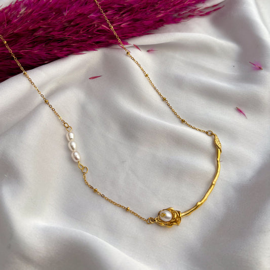 'Kiss From A Rose' Necklace | Anti-Tarnish